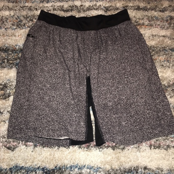 Lululemon shorts - Picture 2 of 3